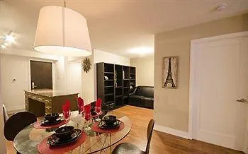 Royal Stays Suites - Blue Jays Way Toronto 4*,