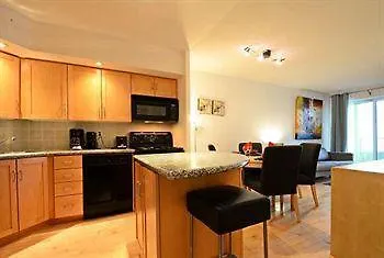 Royal Stays Suites - Blue Jays Way Toronto Canada