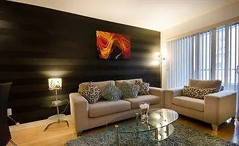 Royal Stays Suites - Blue Jays Way Toronto 4*,  Canada