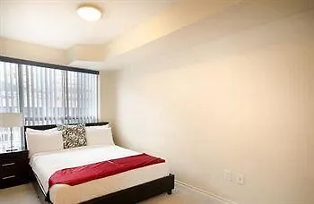 Royal Stays Suites - Blue Jays Way Toronto 4*,  Canada